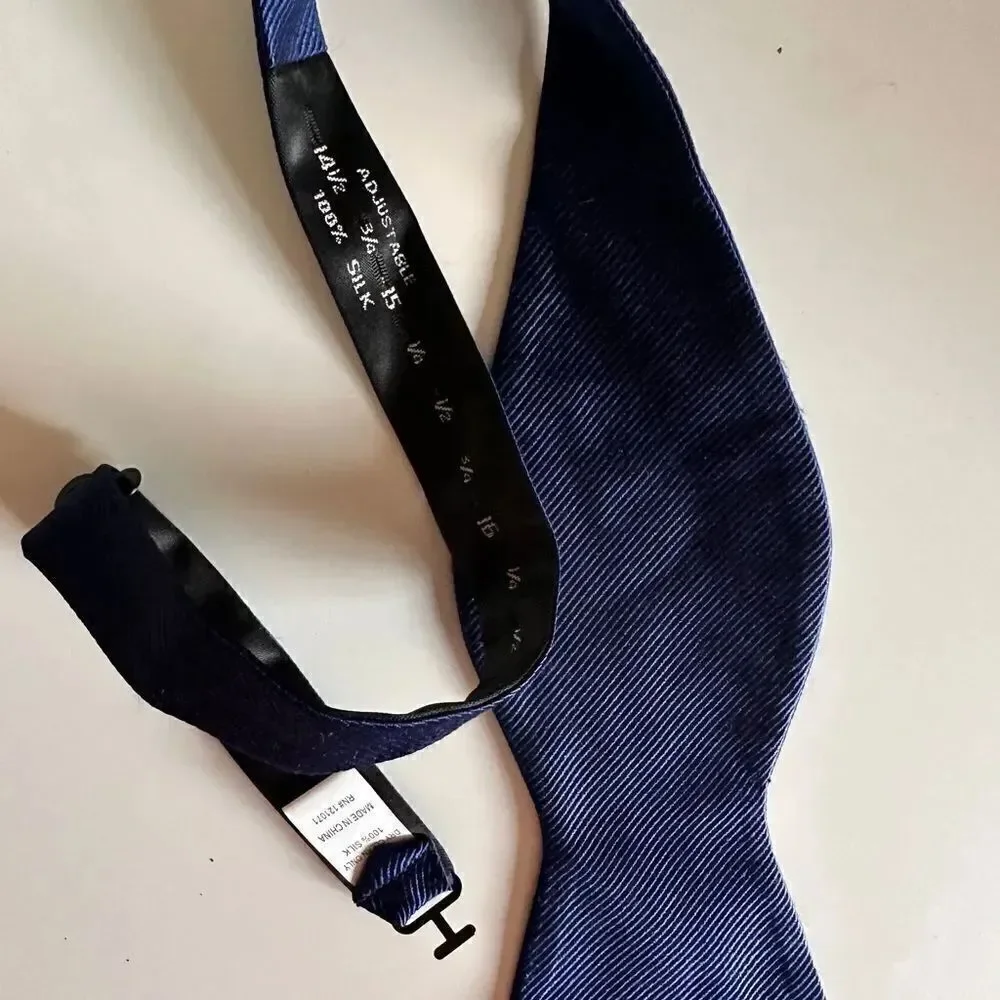 Classic Navy Blue Silk Bow Tie - Timeless Elegance
